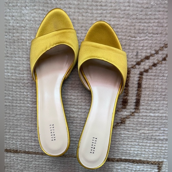 Barneys Yellow Satin Mules - Picture 7 of 7